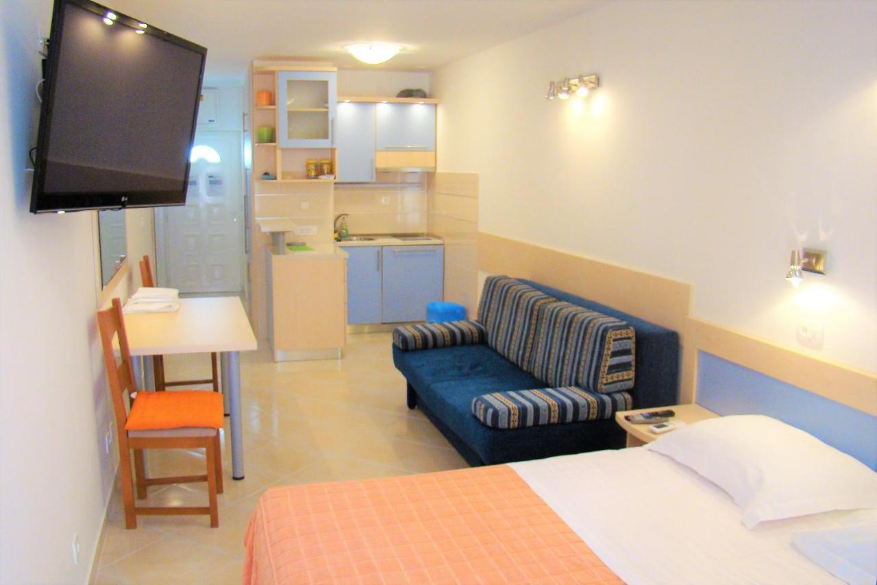 Apartments Lavica Podstrana Eksteriør billede